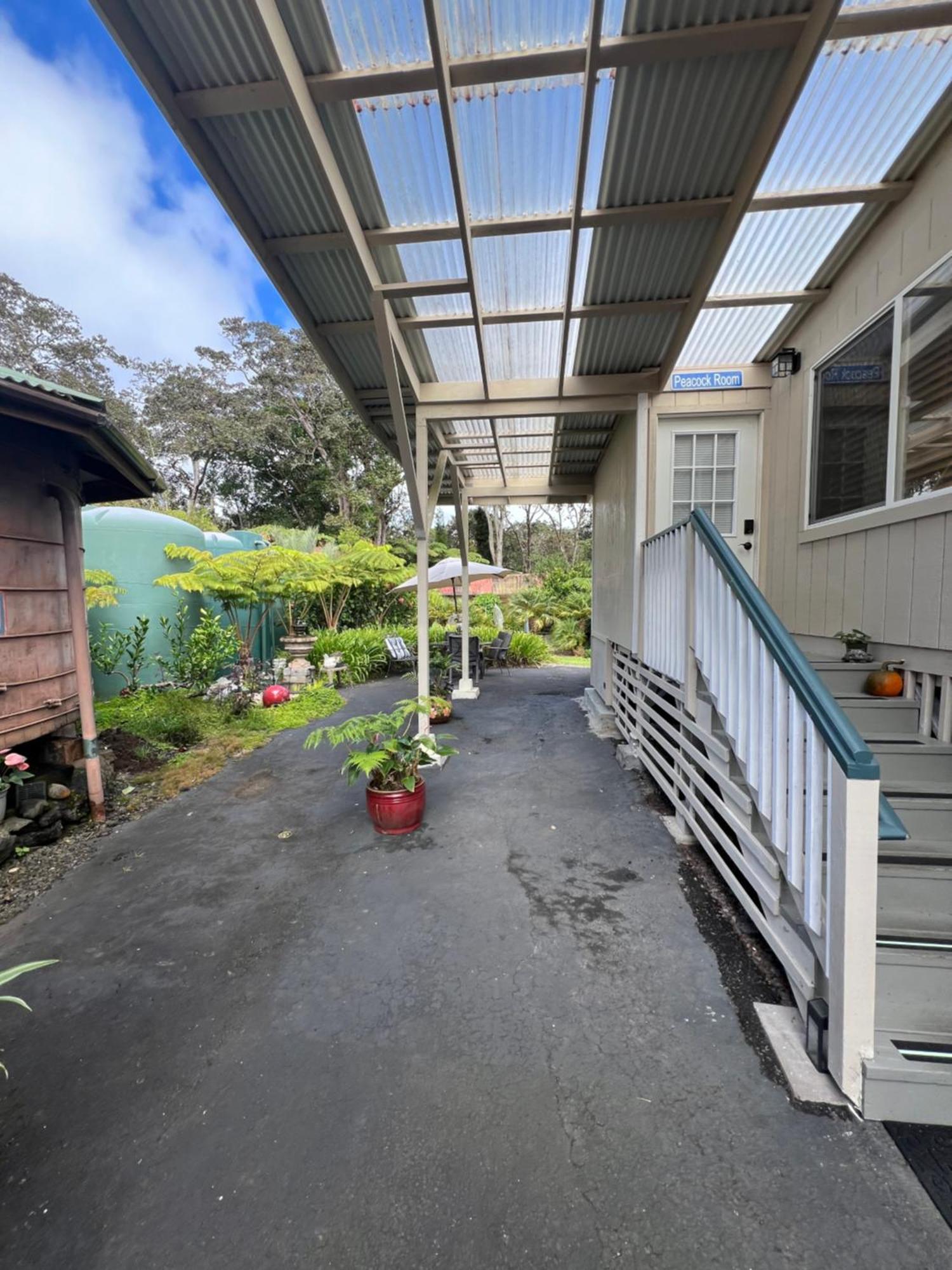 Aloha Junction Bed And Breakfast -Minutes Away From Hawaii Volcanoes National Park Extérieur photo